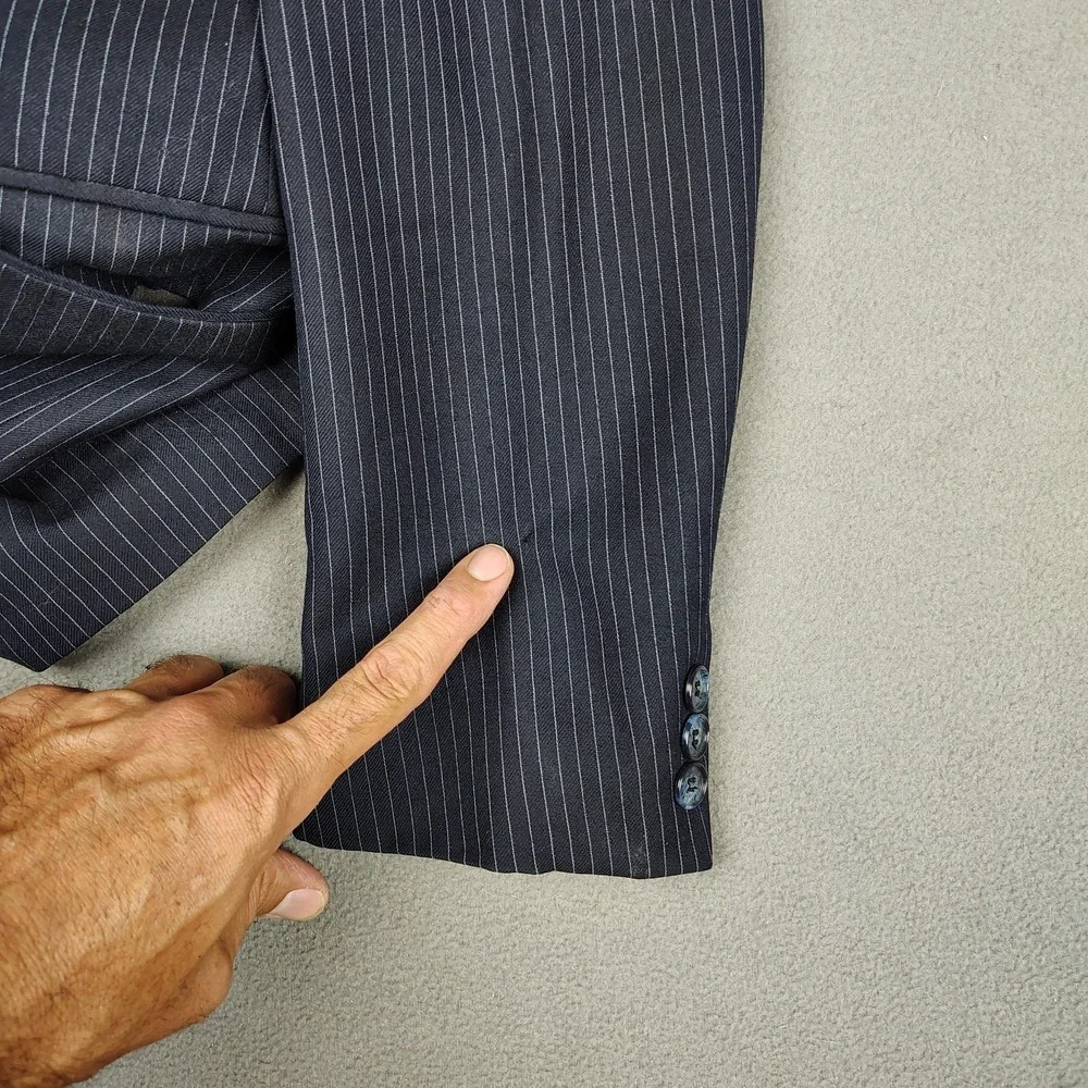 Yves Saint Laurent Blazer Men 36 Navy Pinstripe 2 Button Vented Classic Coat